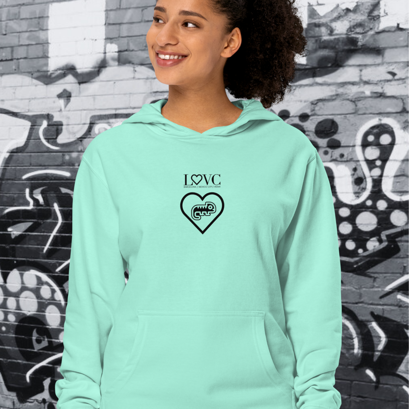 HOODIE PREMIUM CON CAPUCHA MUJER CAMALEÓN