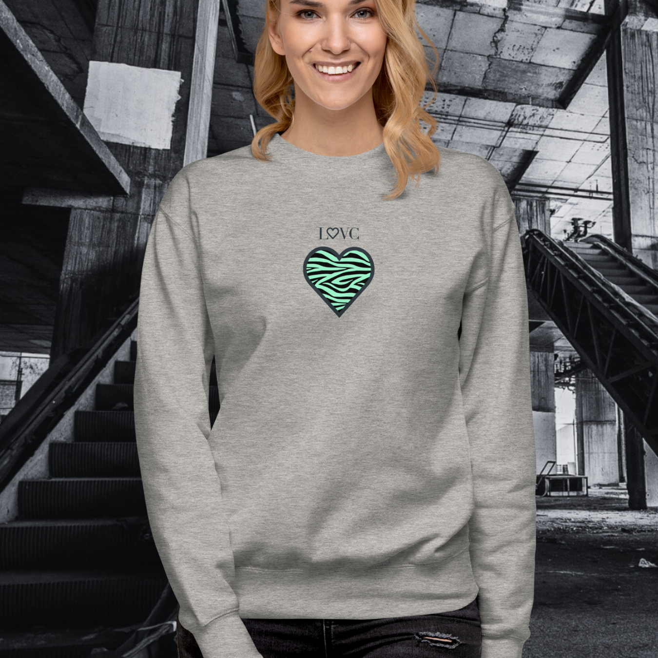 SUDADERA GRUESA MUJER ANIMAL PRINT