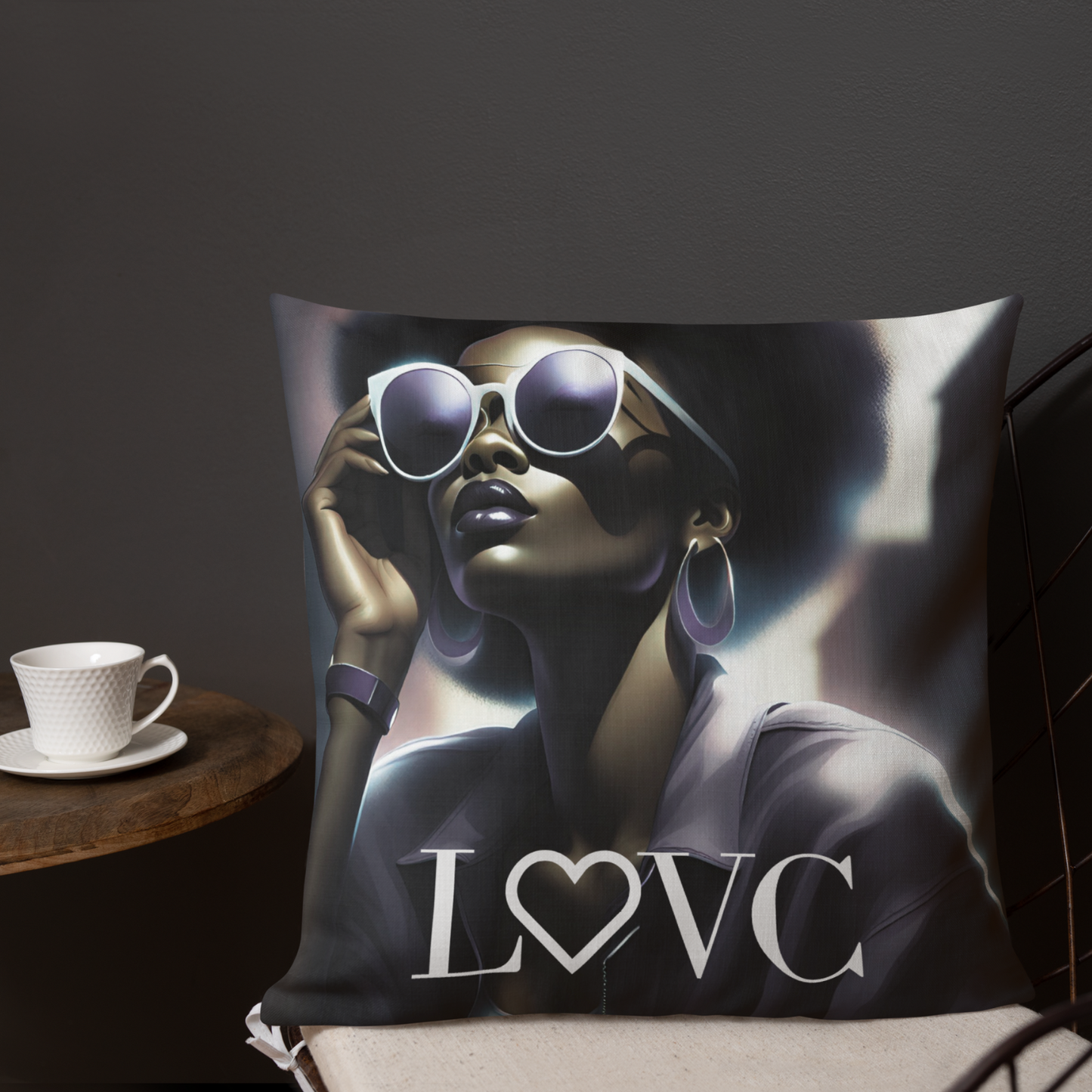 COJÍN DECORACIÓN PREMIUM POPART MILA