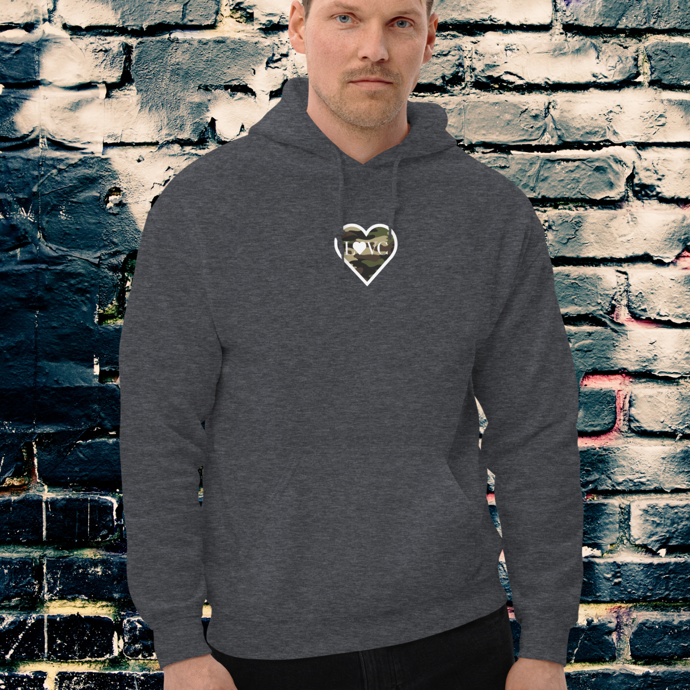 HOODIE CON CAPUCHA HOMBRE LOGO MILITAR