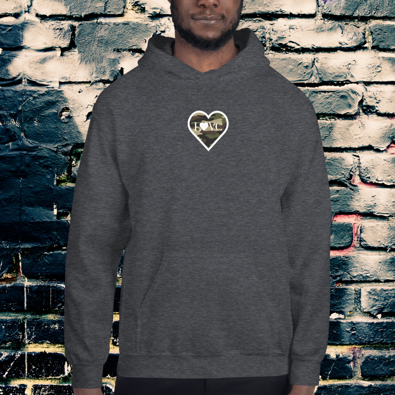 HOODIE CON CAPUCHA HOMBRE LOGO MILITAR