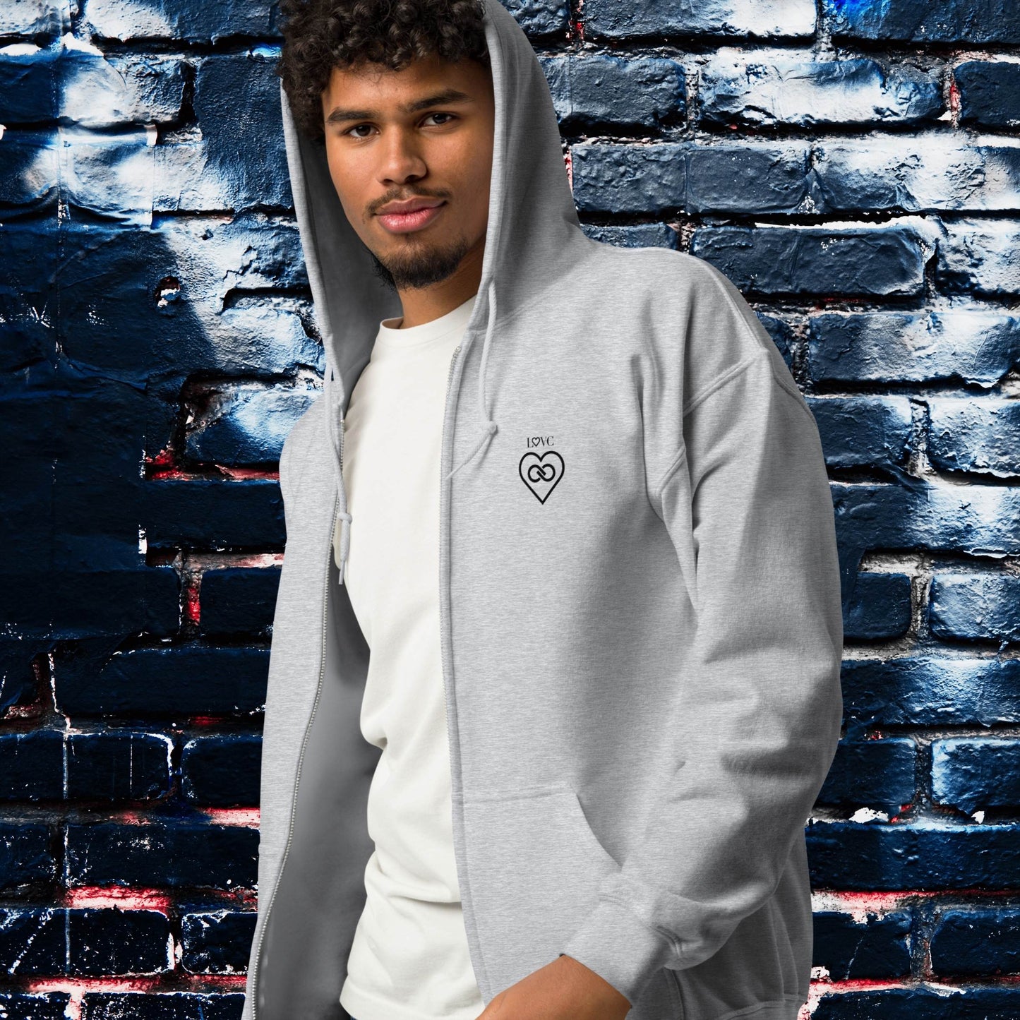 HOODIE CON CAPUCHA Y CREMALLERA HOMBRE INFINITE