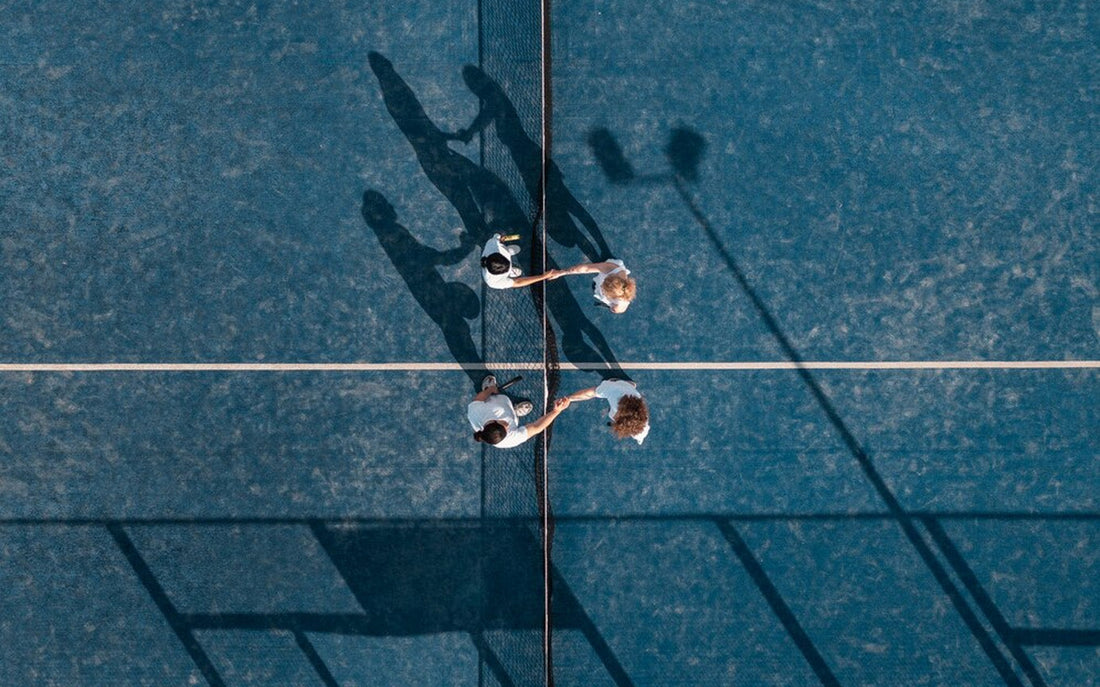 ¿Por Qué el Pádel Es el Deporte de Moda?