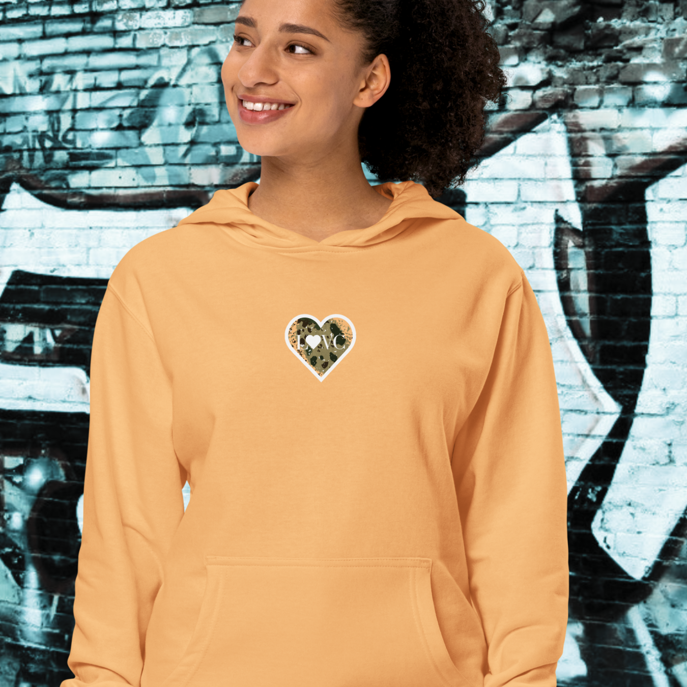 HOODIE PREMIUM CON CAPUCHA MUJER ANIMAL PRINT