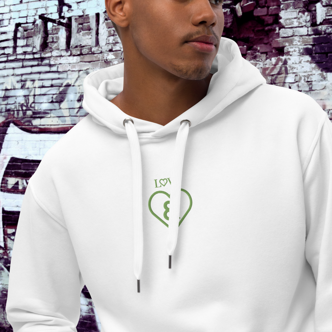 HOODIE PREMIUM CON CAPUCHA ECO HOMBRE SYMBOL BORDADO