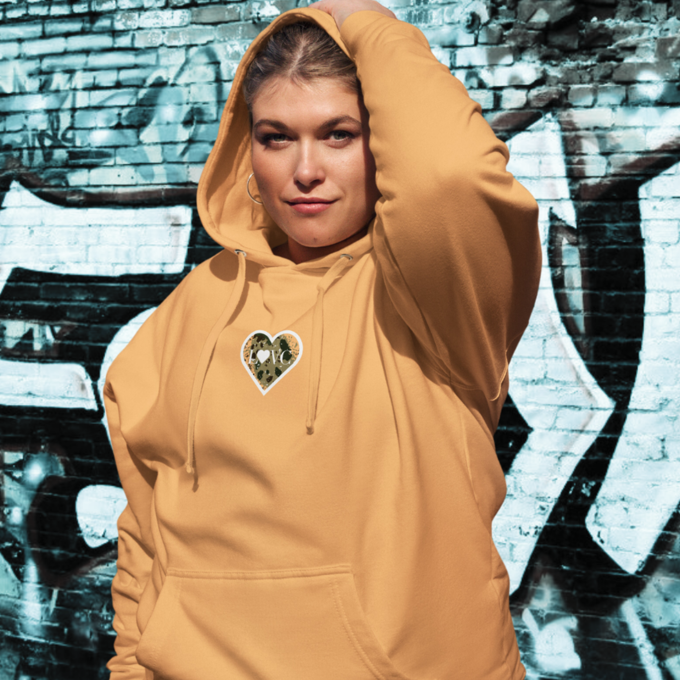 HOODIE PREMIUM CON CAPUCHA MUJER ANIMAL PRINT
