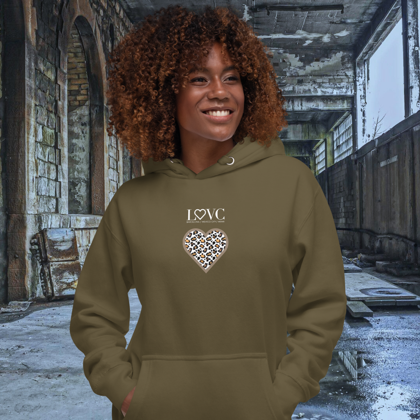 HOODIE CON CAPUCHA MUJER ANIMAL PRINT
