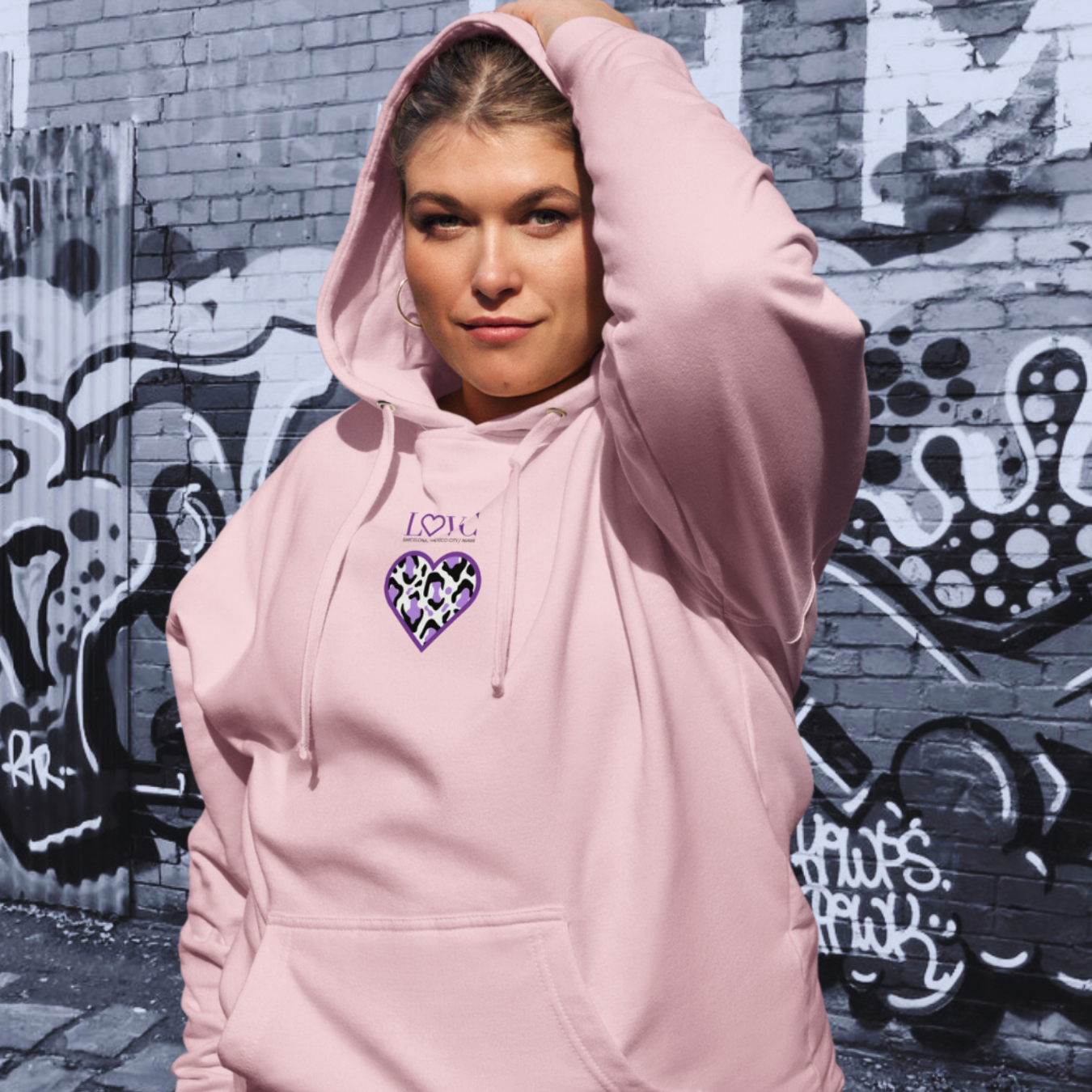 HOODIE PREMIUM CON CAPUCHA MUJER ANIMAL PRINT