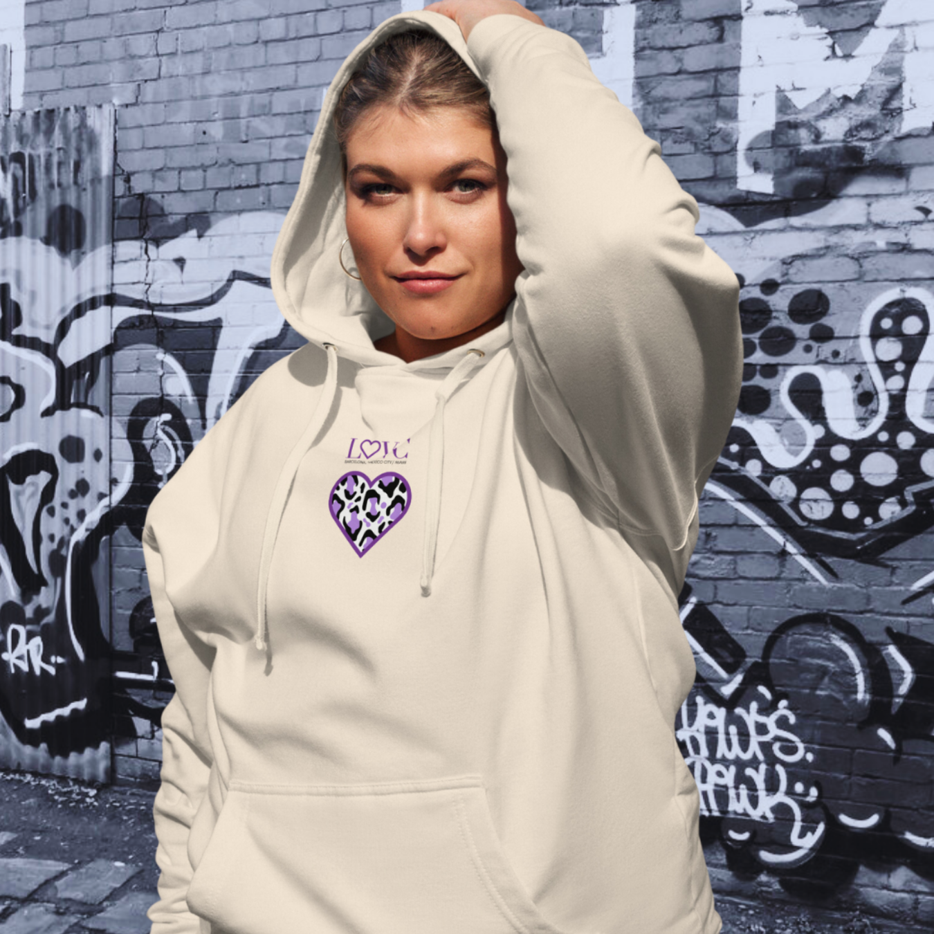 HOODIE PREMIUM CON CAPUCHA MUJER ANIMAL PRINT
