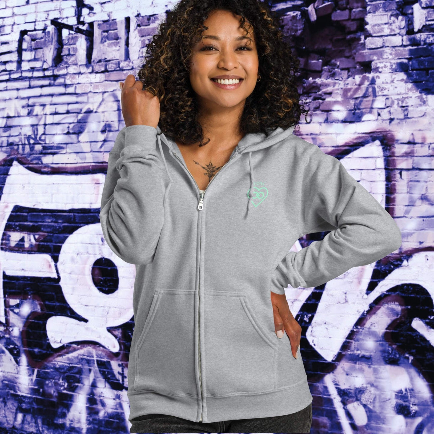 HOODIE CON CAPUCHA Y CREMALLERA MUJER INFINITE