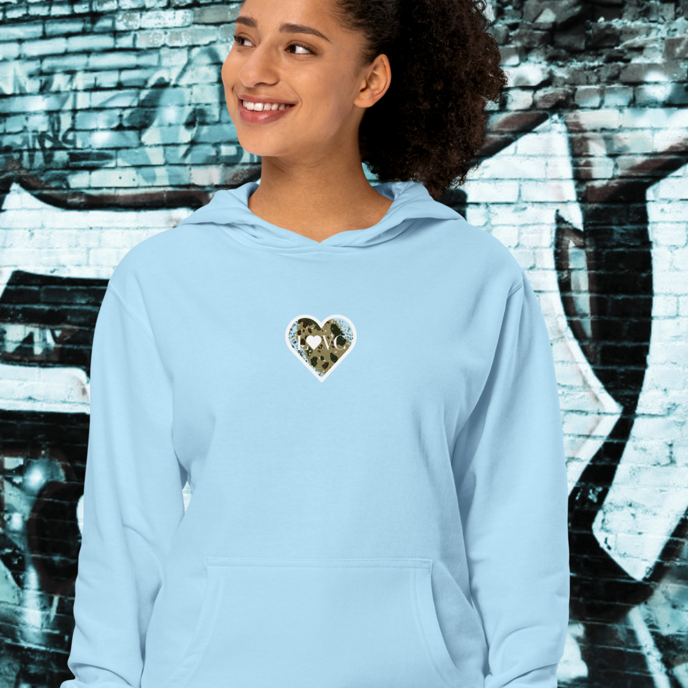 HOODIE PREMIUM CON CAPUCHA MUJER ANIMAL PRINT