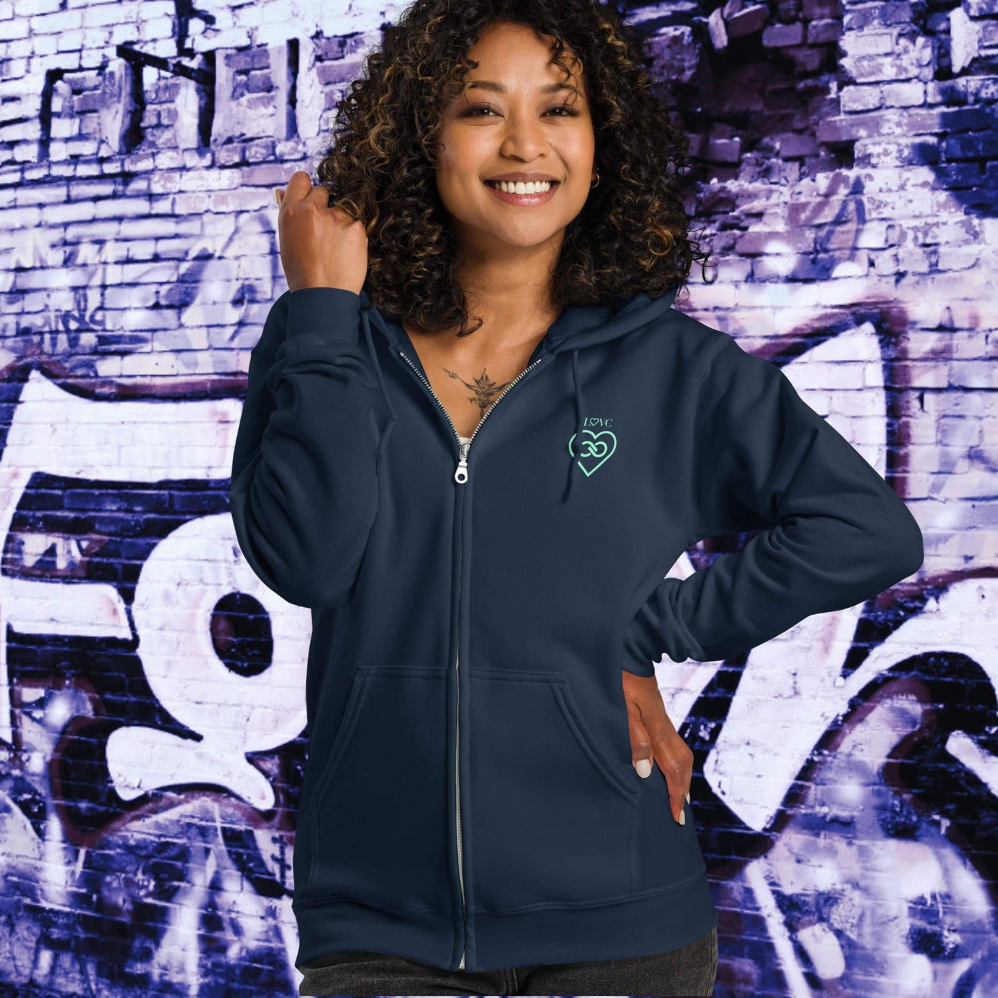 HOODIE CON CAPUCHA Y CREMALLERA MUJER INFINITE
