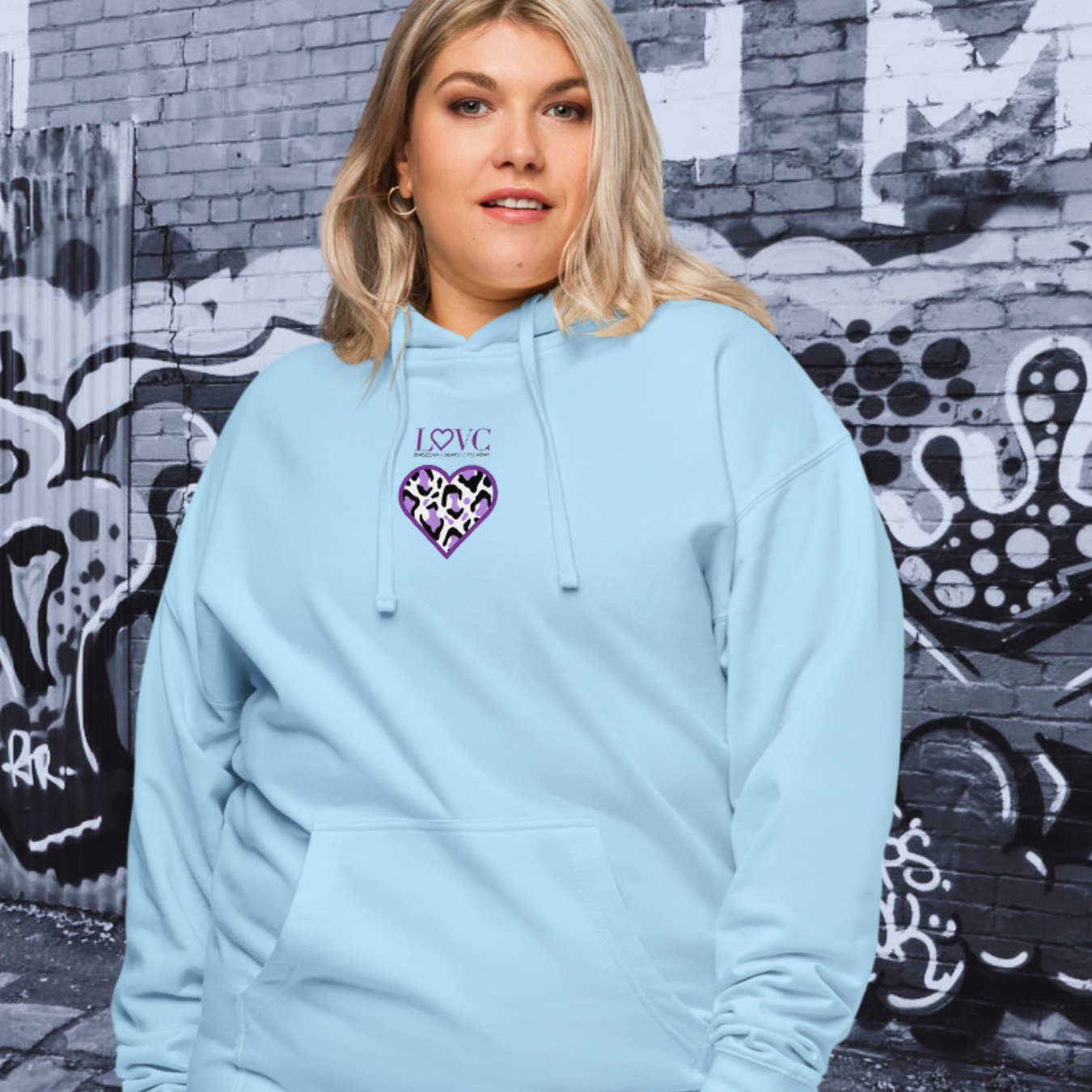 HOODIE PREMIUM CON CAPUCHA MUJER ANIMAL PRINT