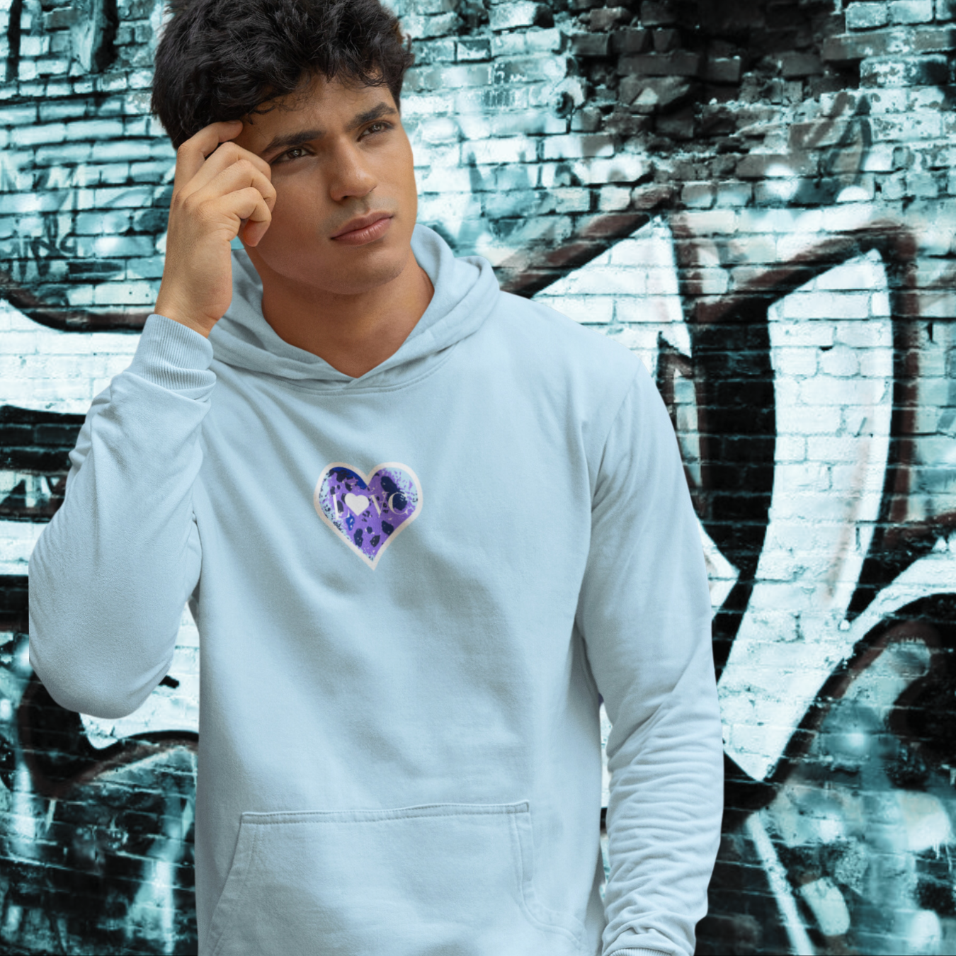 HOODIE CON CAPUCHA HOMBRE ANIMAL PRINT