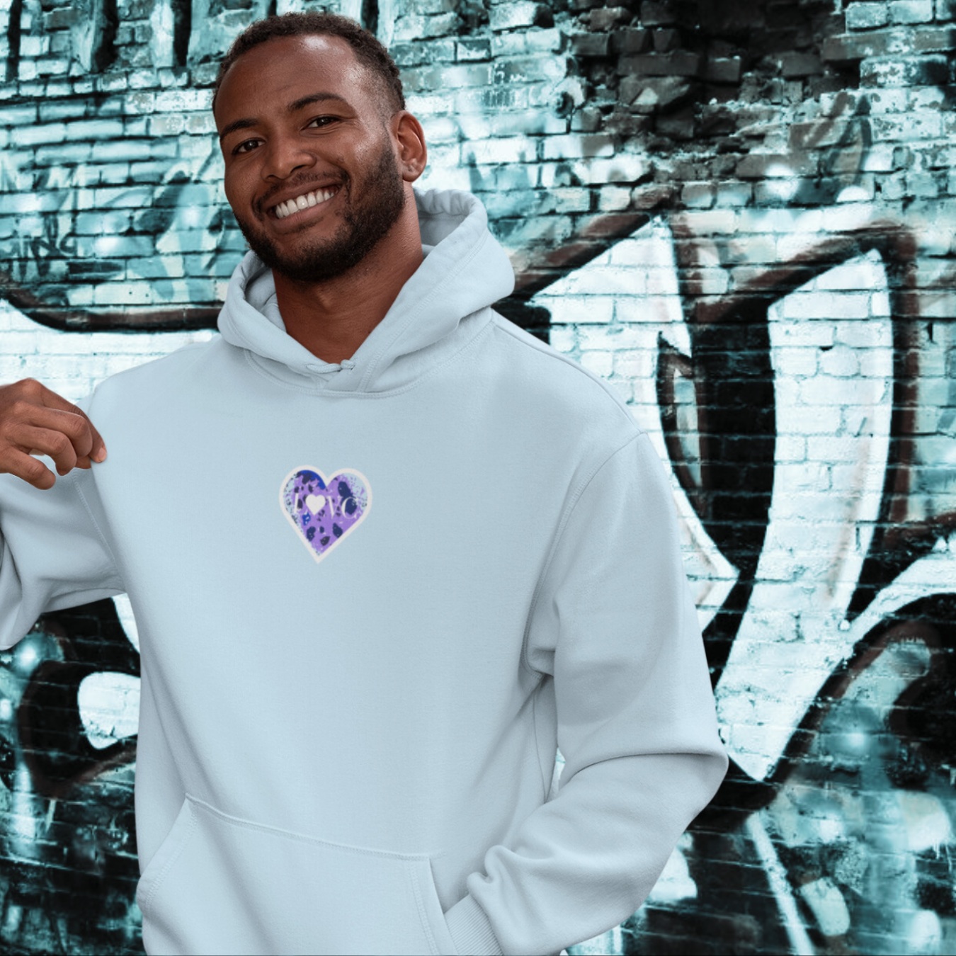 HOODIE CON CAPUCHA HOMBRE ANIMAL PRINT