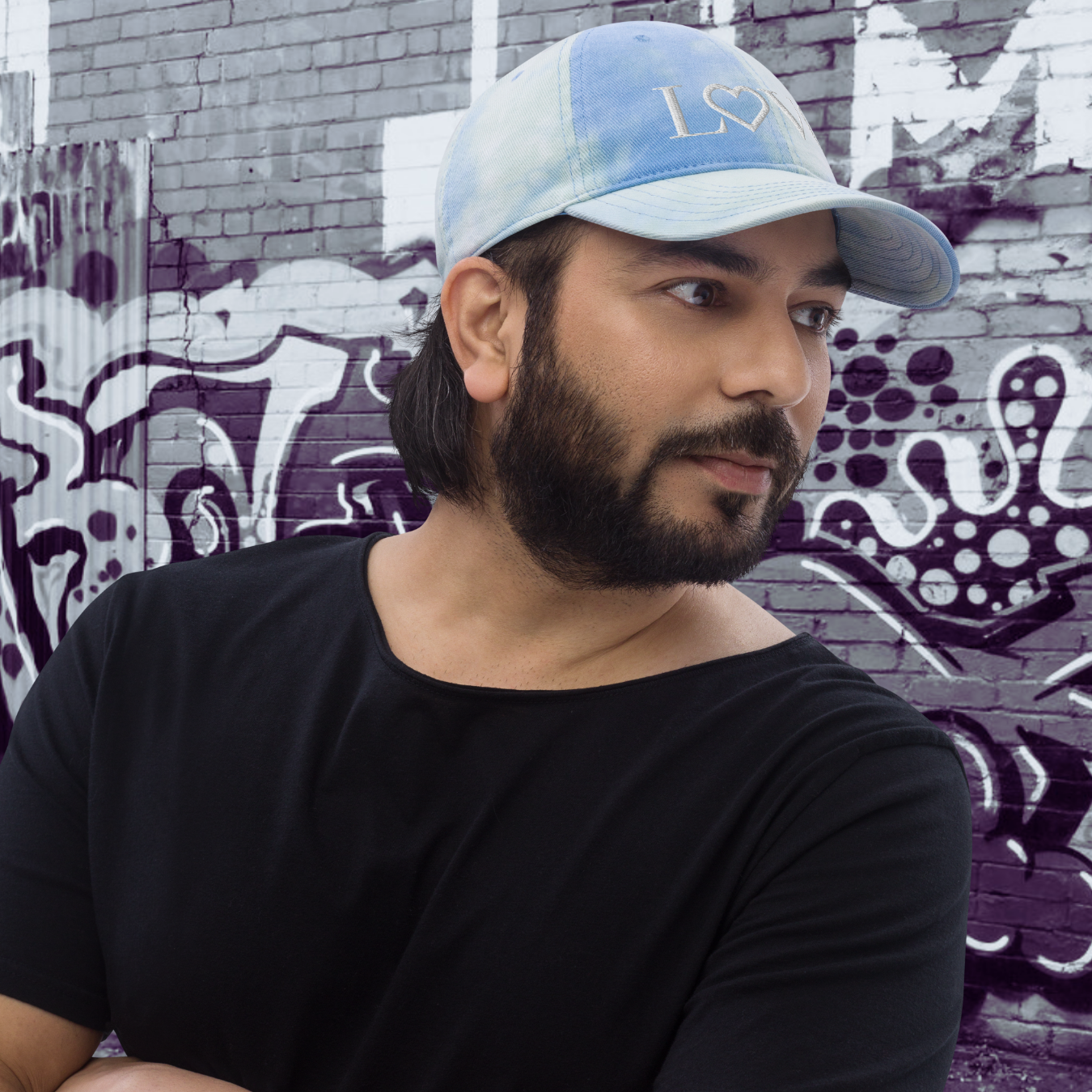 GORRA CON EFECTO TIE DYE HOMBRE LOGO BLANCO
