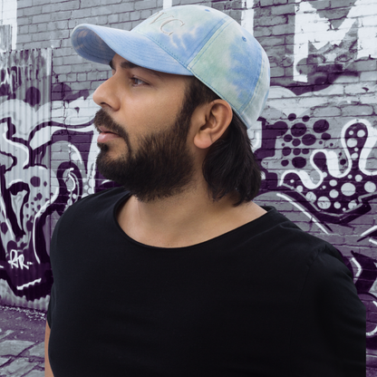 GORRA CON EFECTO TIE DYE HOMBRE LOGO BLANCO